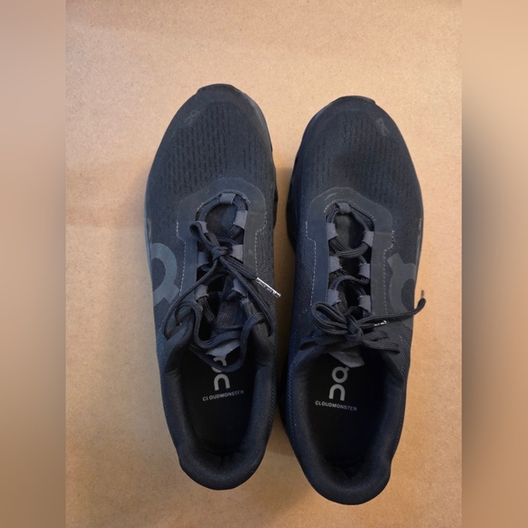 On Running Men Size 11 Cloudmonster - Picture 11 of 14